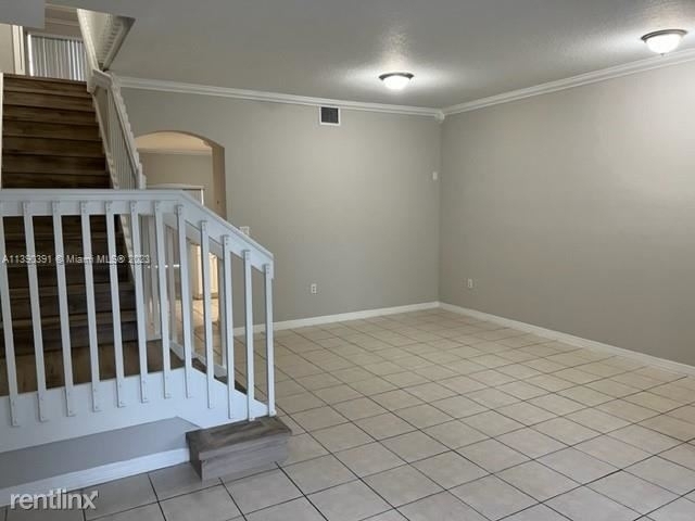 9020 W Flagler St Apt 11 - Photo 2