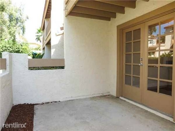 11880 Bernardo Terrace D - Photo 16