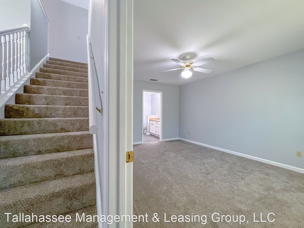 8207 Charrington Forest Blvd - Photo 29