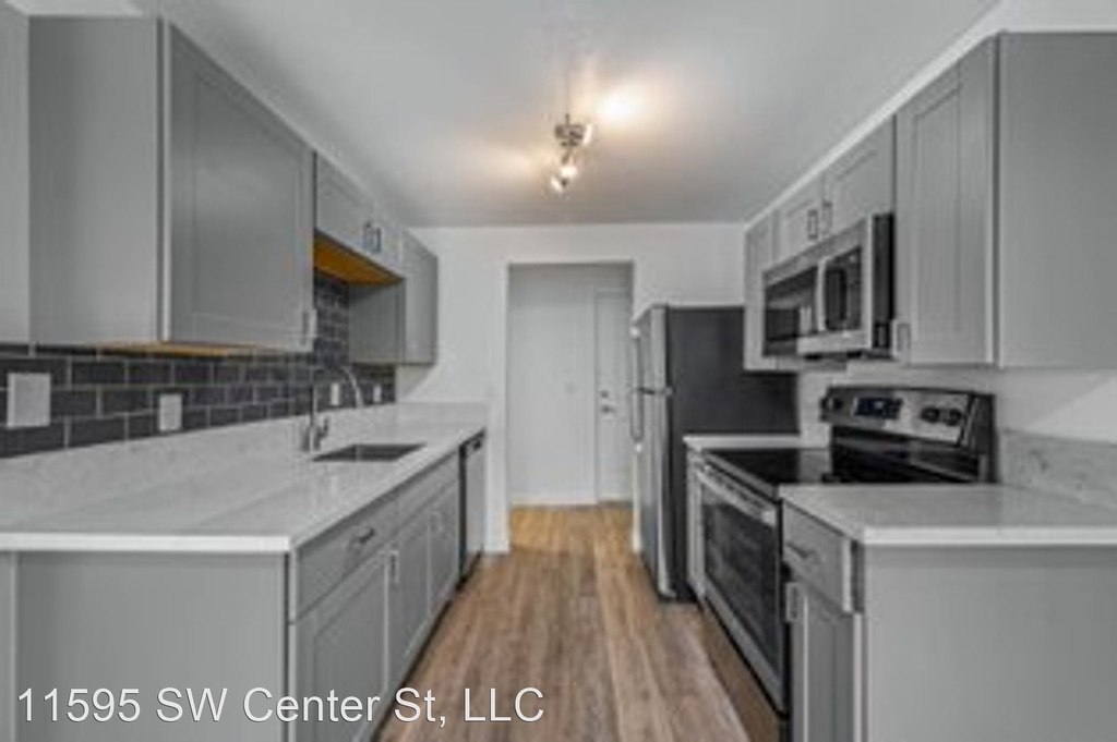 11595 Sw Center St. - Photo 11