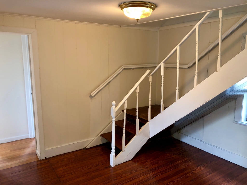 2011 Gildersleeve Avenue - Photo 3