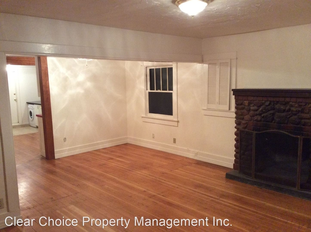 825 Oak Street ** - Photo 18