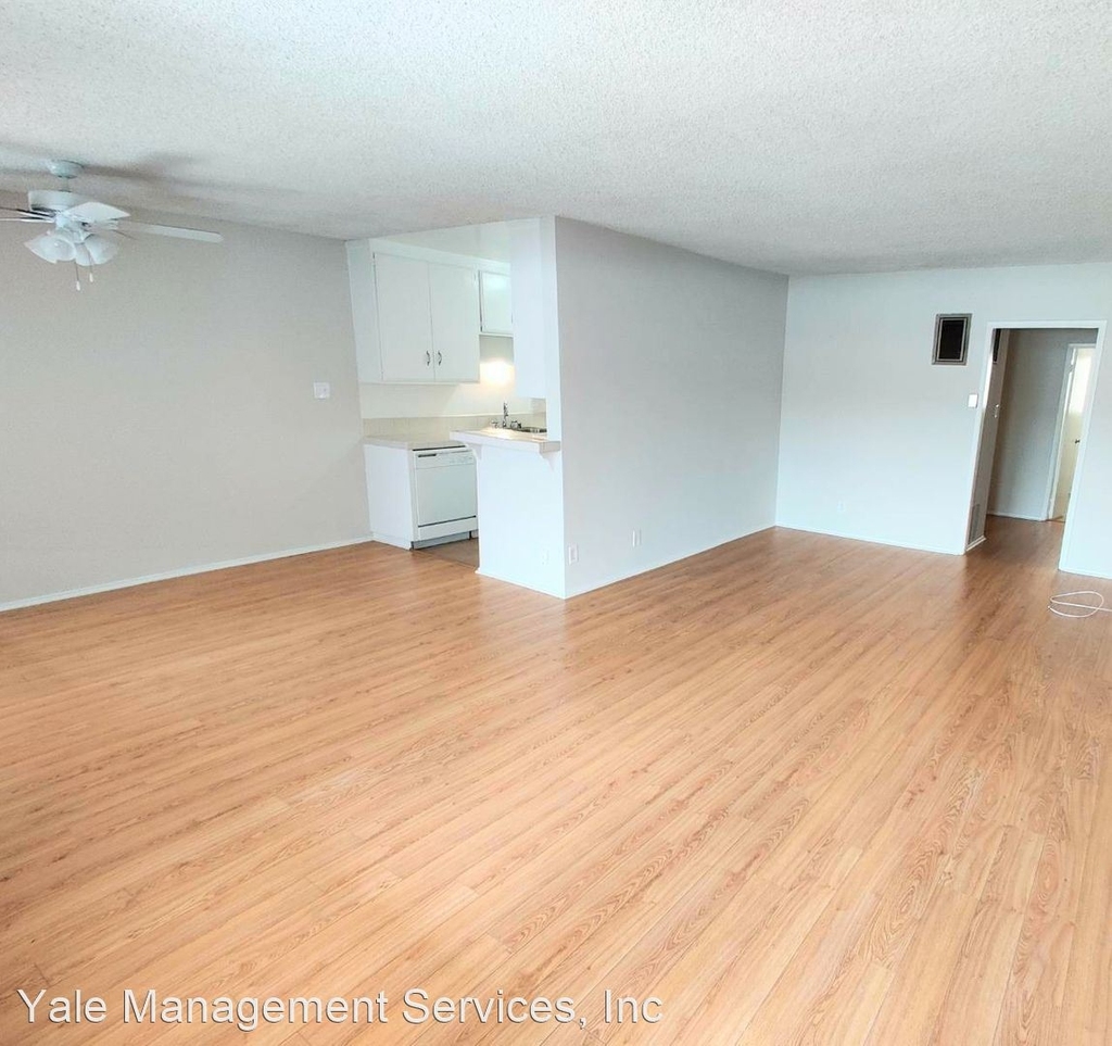 4845 Whitsett Ave. - Photo 1