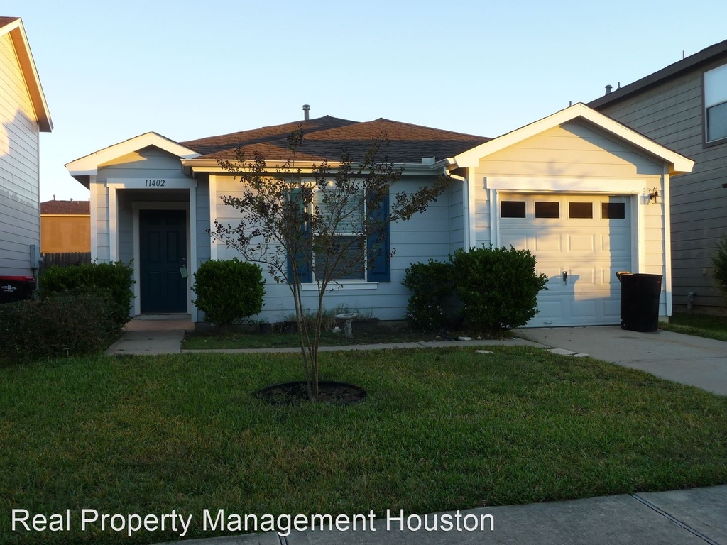 11402 Log Cabin Lane - Photo 0