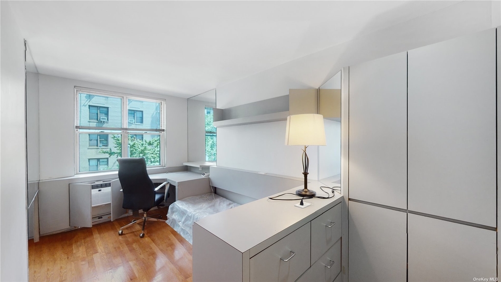 336 East 50 St - Photo 6