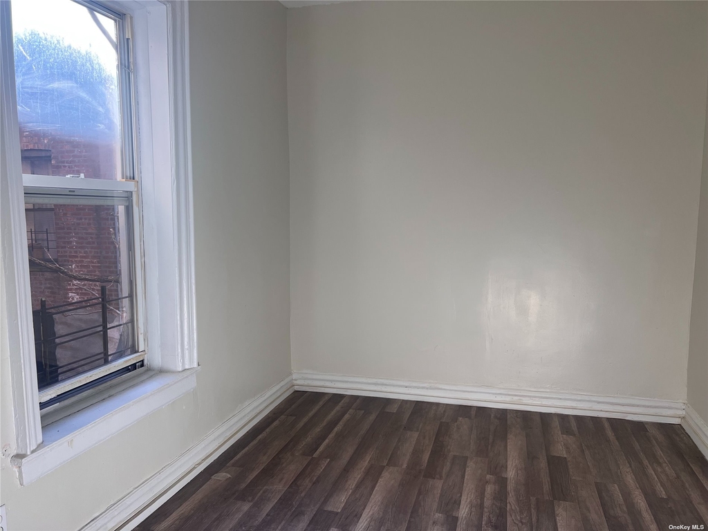 1785 Linden Boulevard - Photo 11