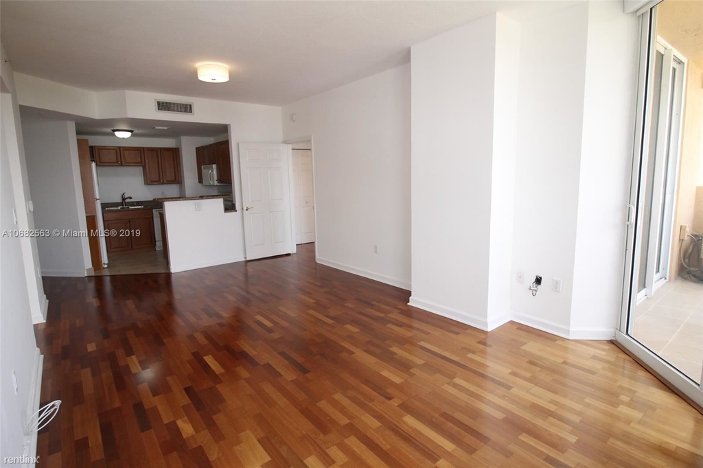 357 Almeria Ave Apt 1502 - Photo 1