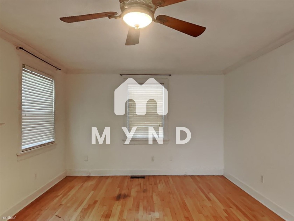 2206 Eastland Ave - Photo 1