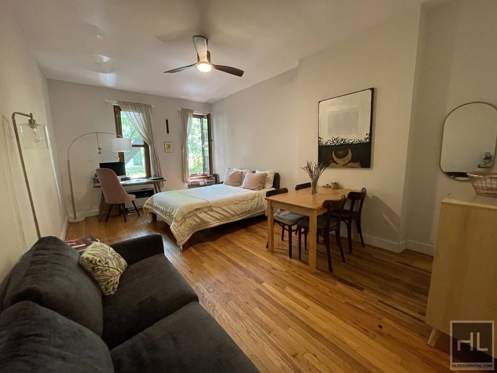 428 East 85 Street - Photo 4