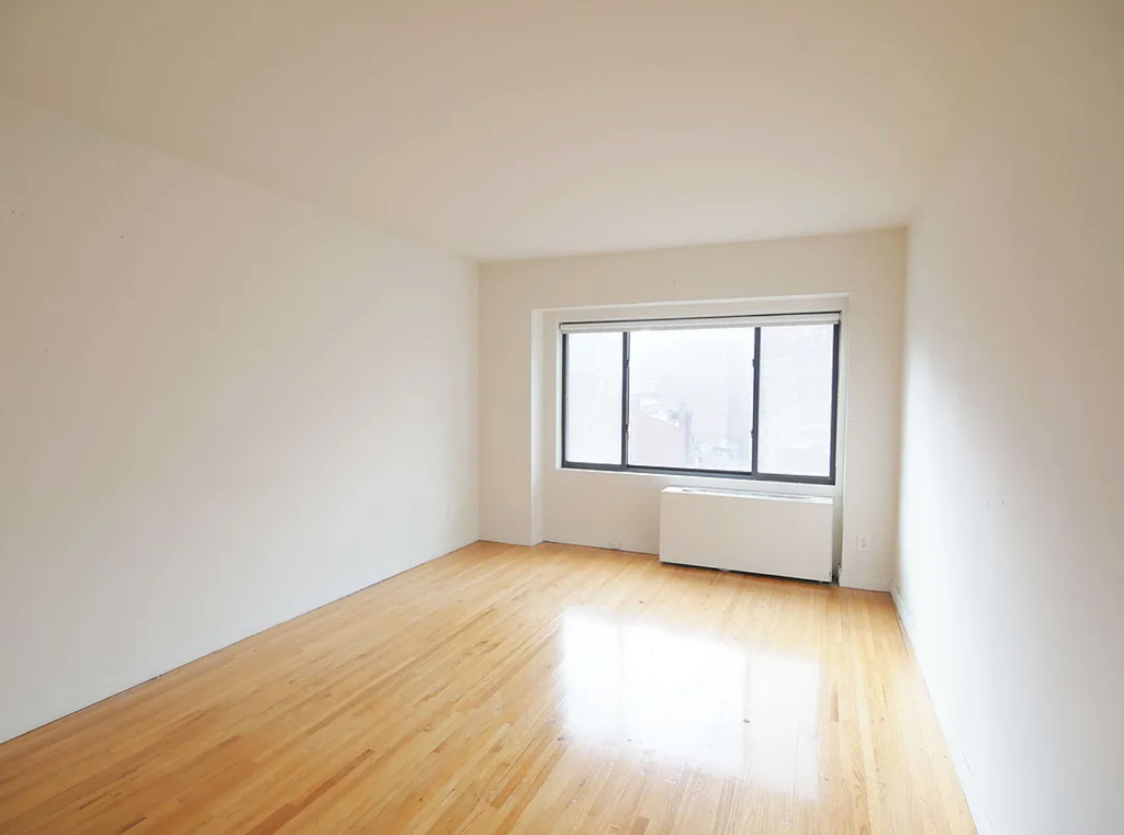 353 East 78th Street - Photo 7