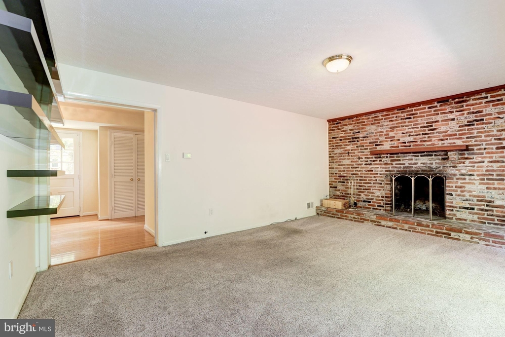 10305 Cheshire Terrace - Photo 25