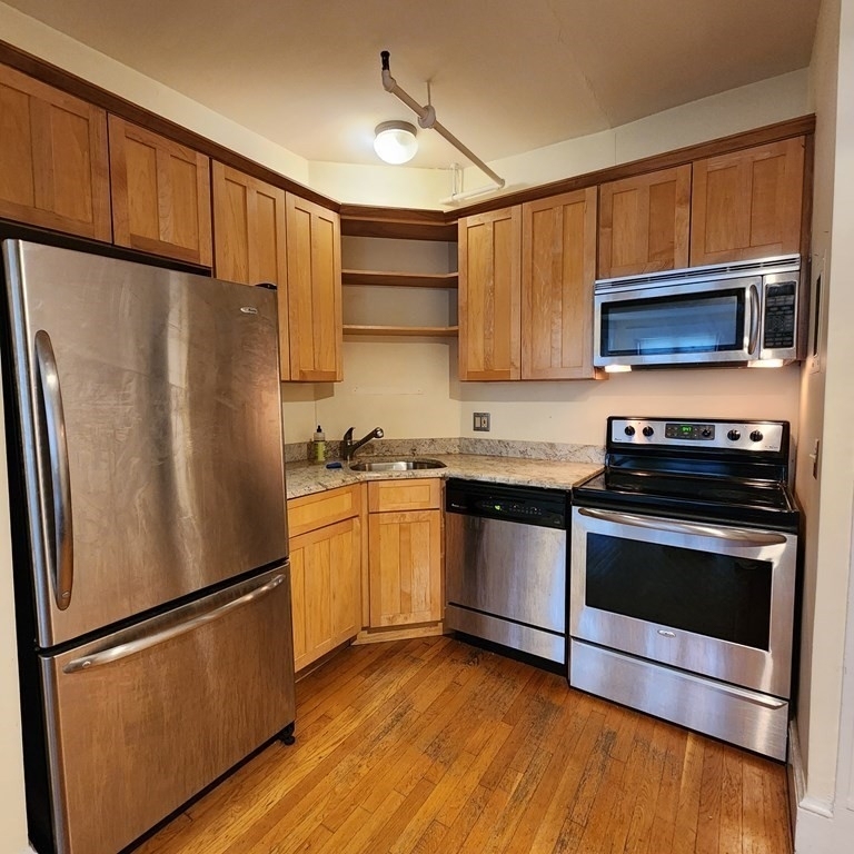 520 Beacon St Unit 4d - Photo 6