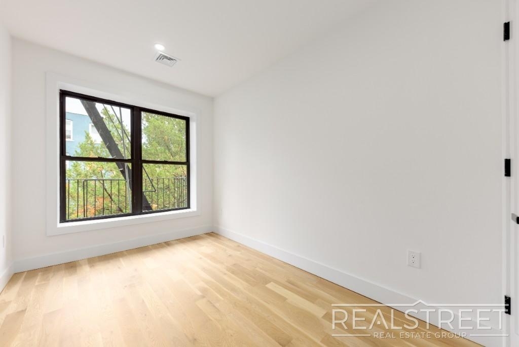 15 Hampton Pl - Photo 4