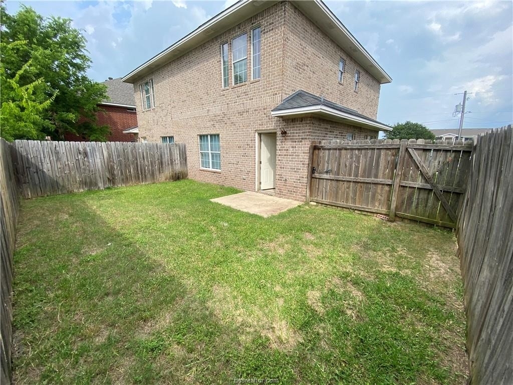 1505 Hollowhill Drive - Photo 10