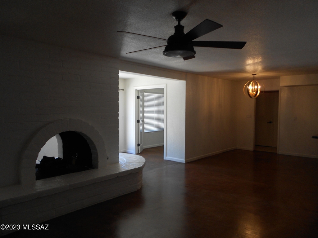 3424 E 5th Street - Photo 6