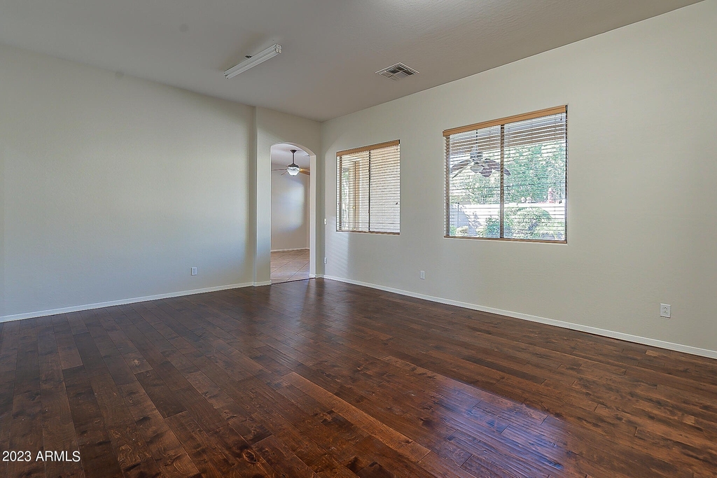 12940 W Campbell Avenue - Photo 21