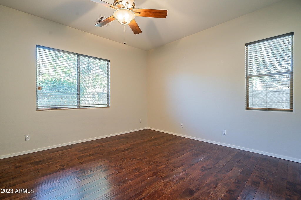 12940 W Campbell Avenue - Photo 39