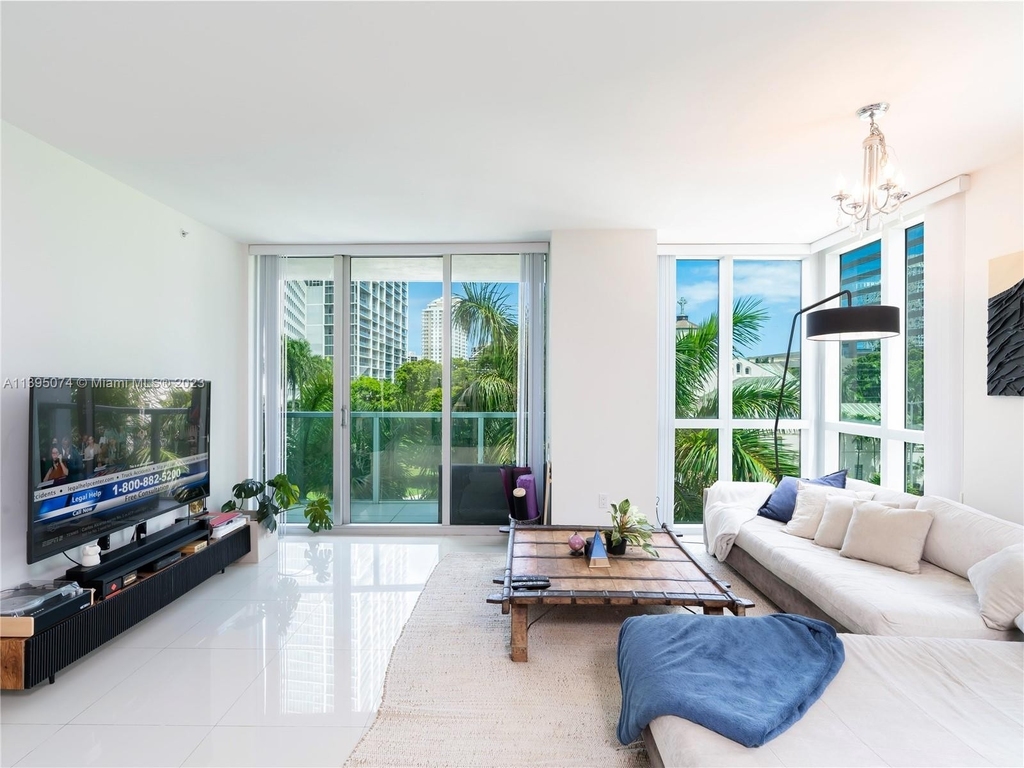 500 Brickell Ave - Photo 1