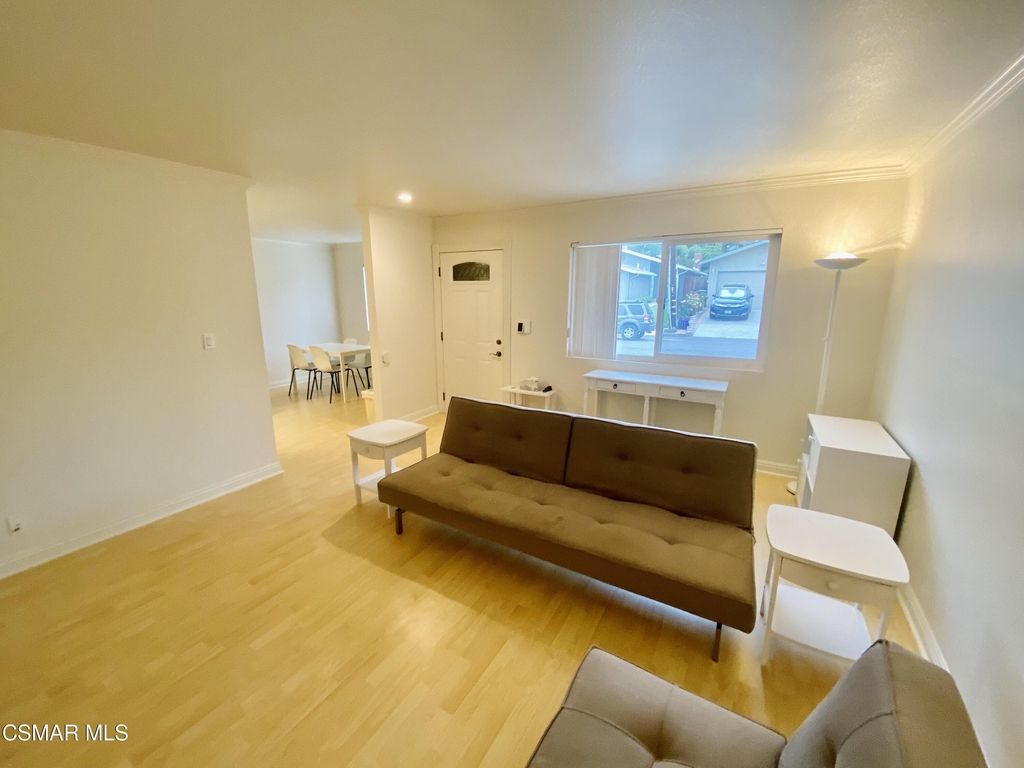 720 Brossard Drive - Photo 2