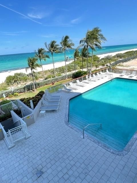 6767 Collins Ave - Photo 17