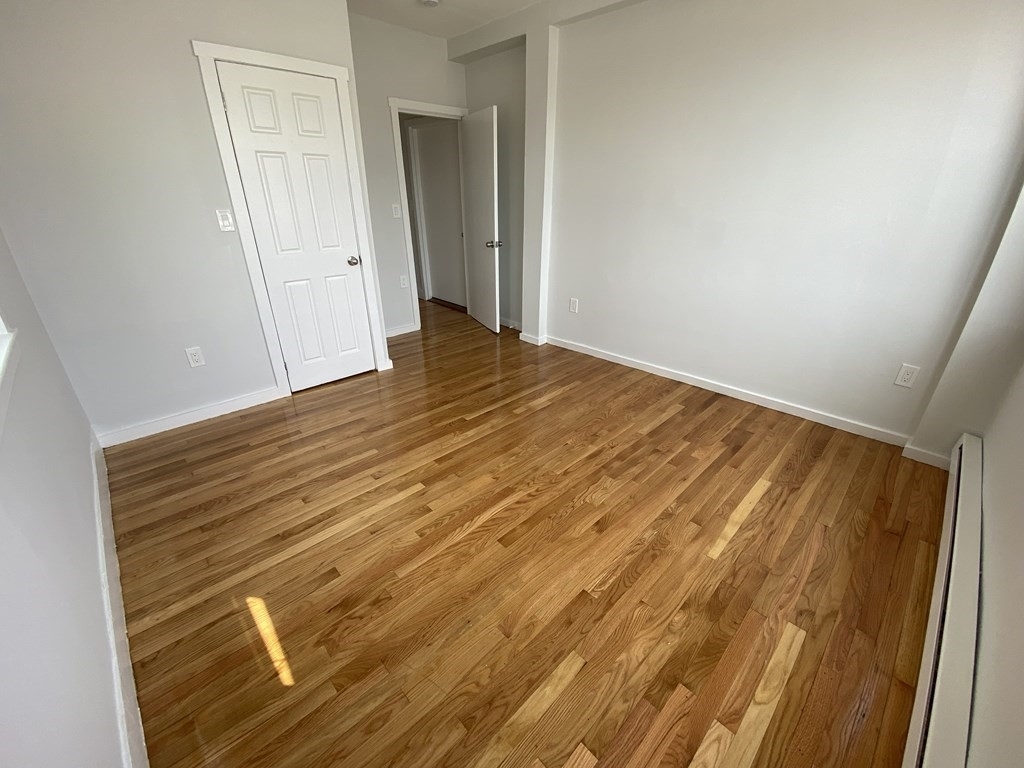 289 Hancock Street - Photo 2