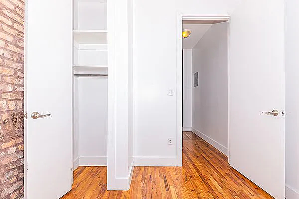 11 Humboldt Street - Photo 6