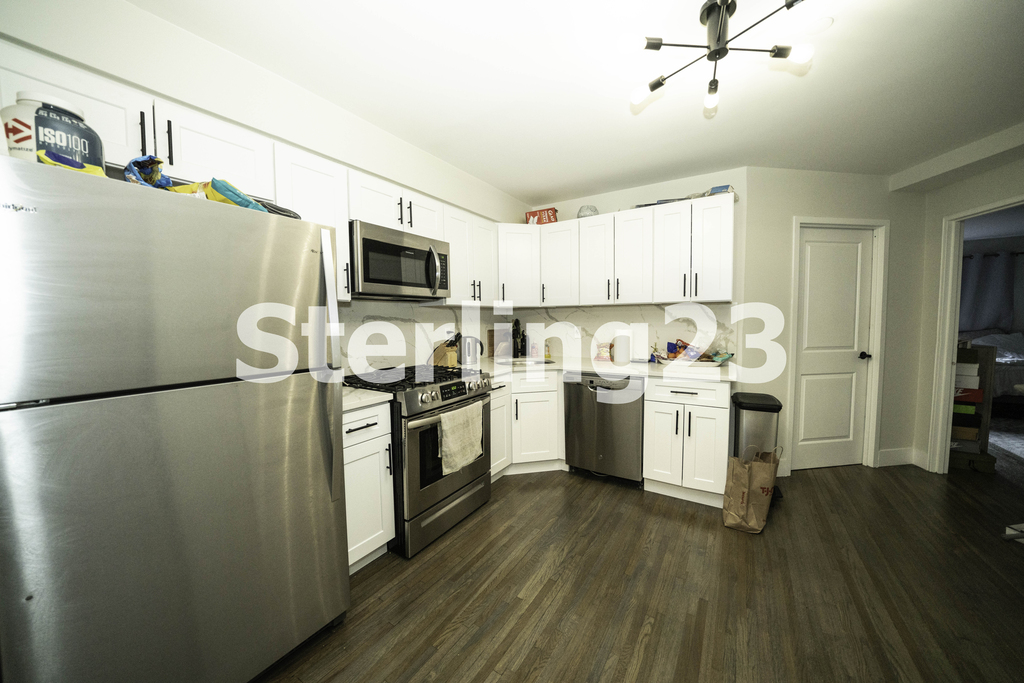 31-16 31st Street - Photo 9