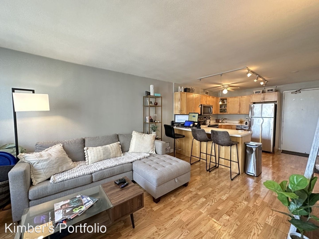 4250 N Marine Drive 2103 - Photo 3