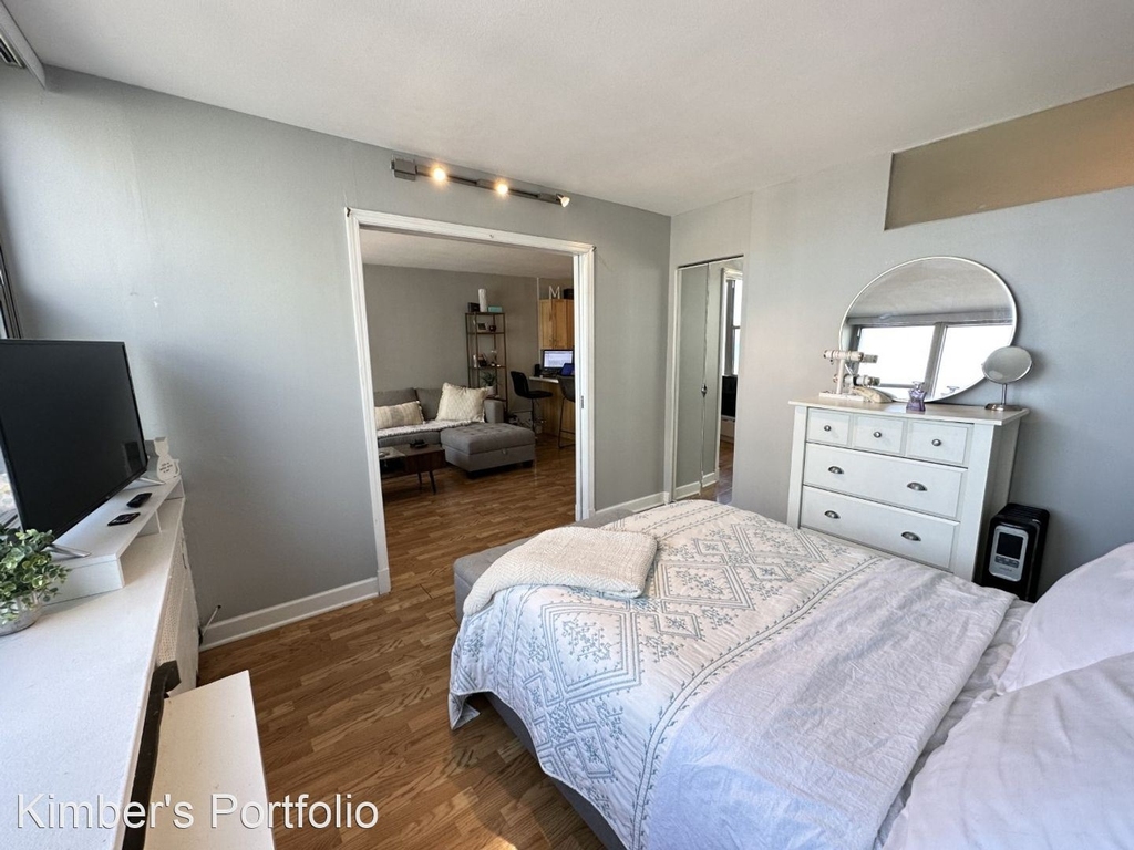 4250 N Marine Drive 2103 - Photo 7