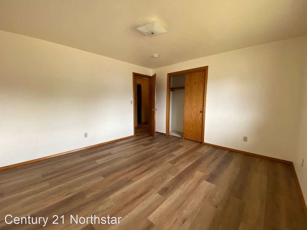 120 Walnut St - Photo 24