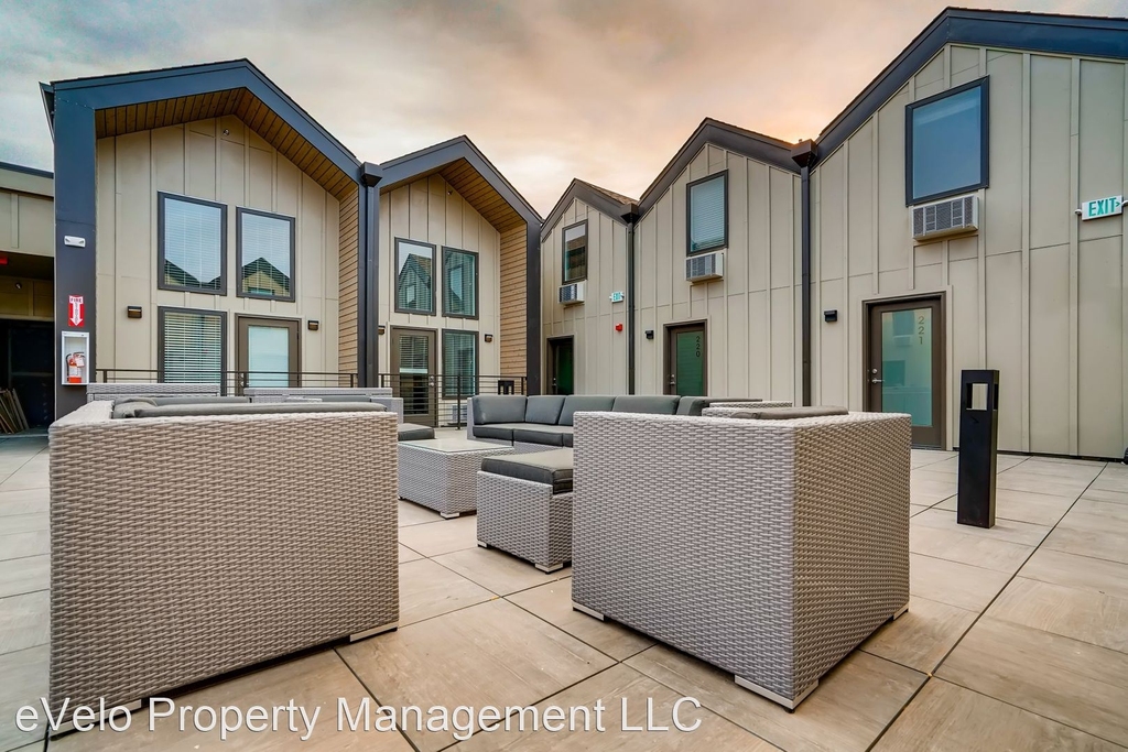 2898 N Fairfax Street - Photo 18