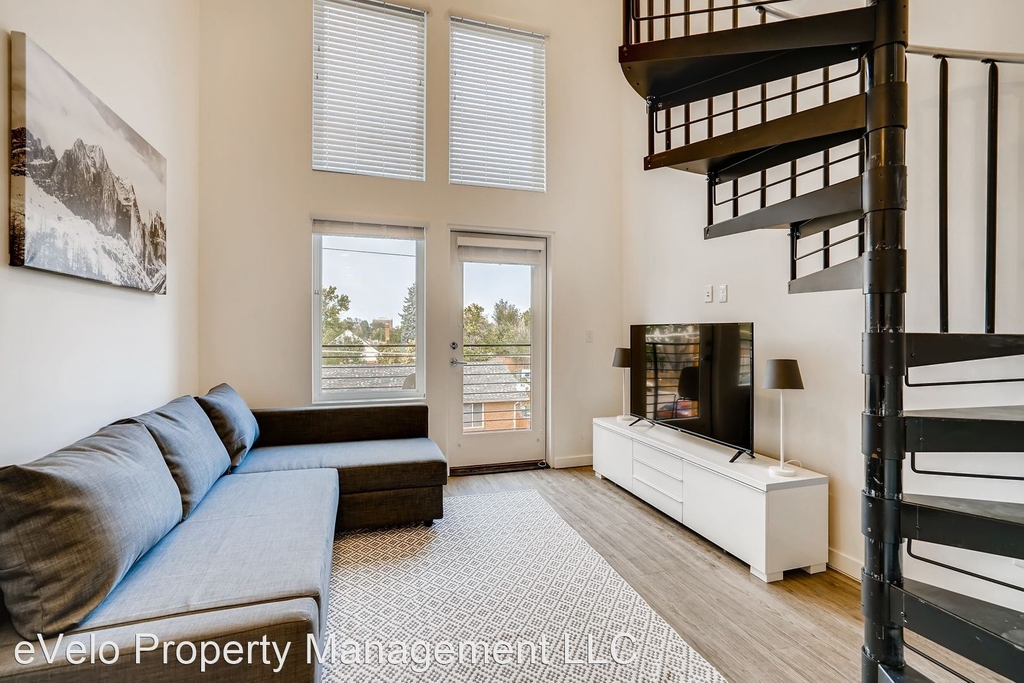 2898 N Fairfax Street - Photo 4