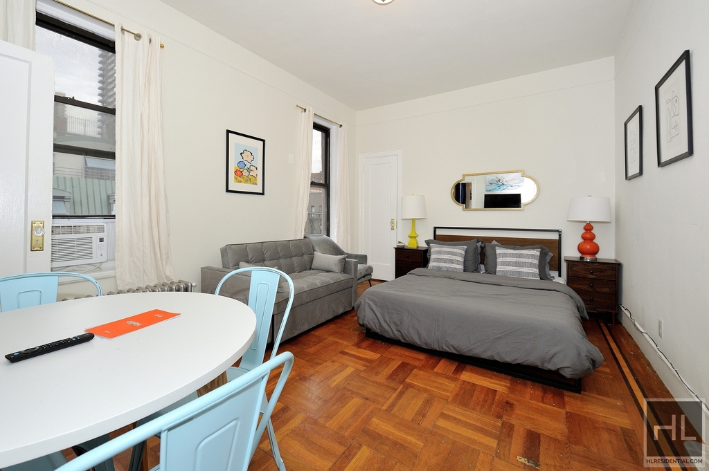 East 57 Street - Photo 5