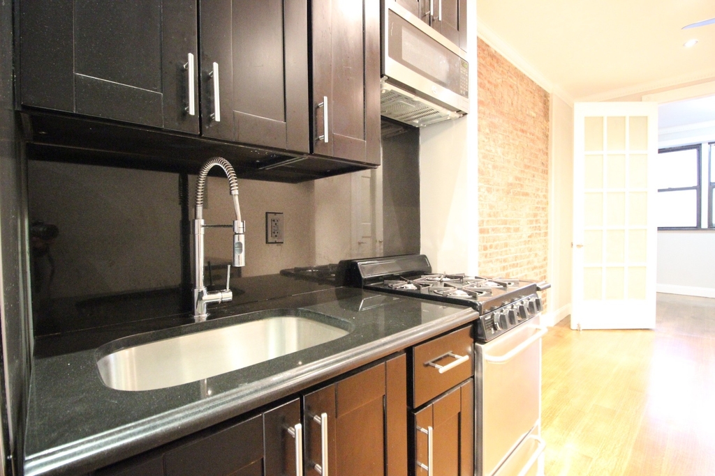East 26th Street - Photo 5