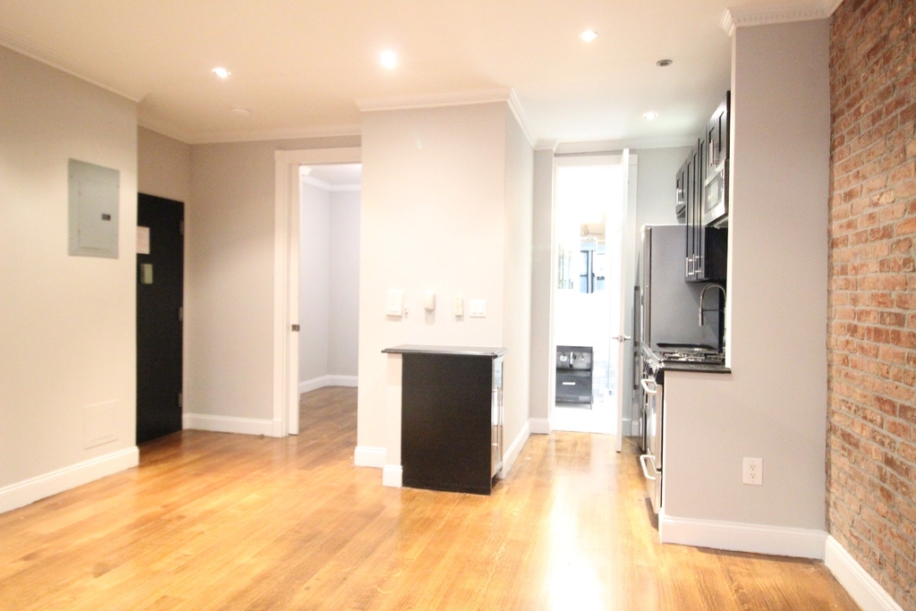East 26th Street - Photo 3