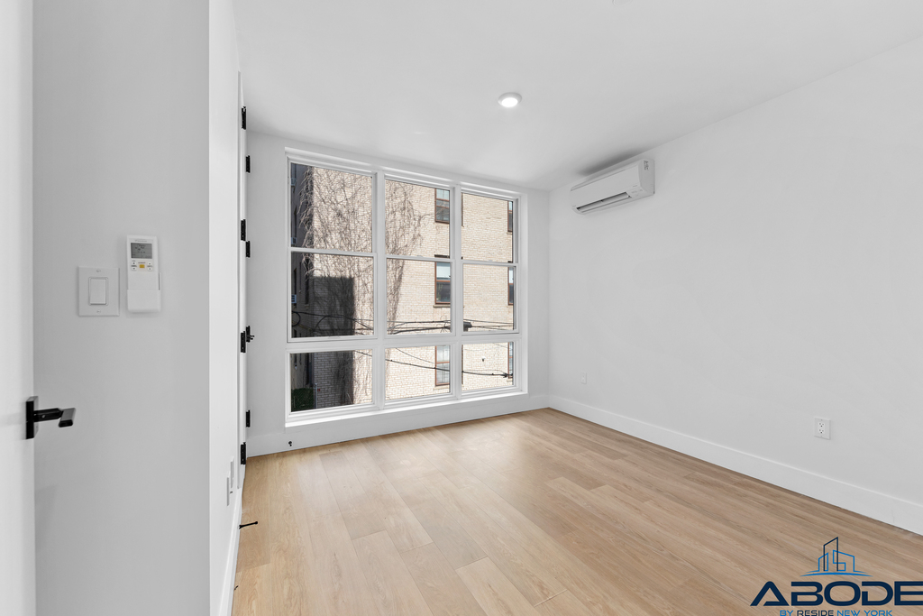 1359 Nostrand Ave - Photo 5