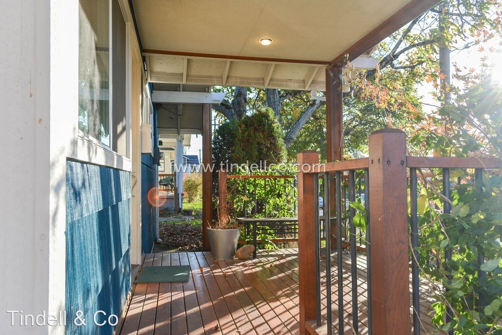 5028 Ne 25th Ave - Photo 2