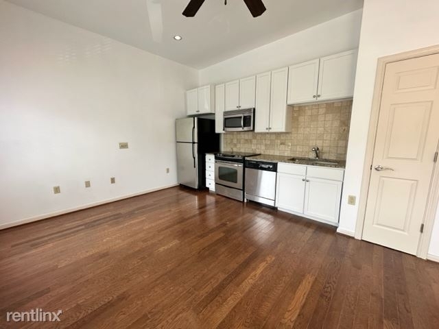 330 Austin Ave 214 - Photo 11