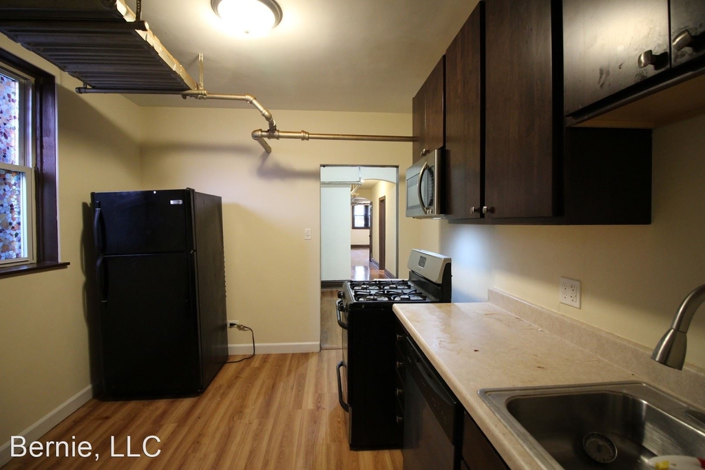 4324-6 N Bernard St - Photo 2