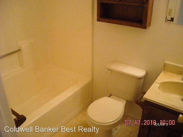 437 Fountain St - Photo 2