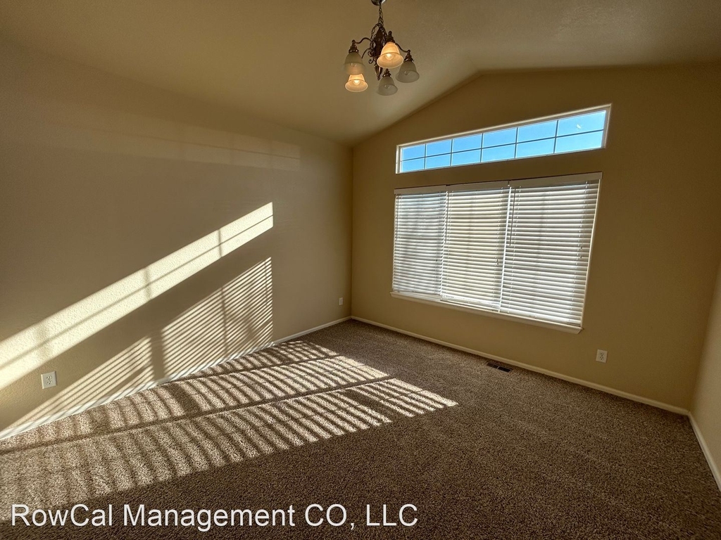 10404 Deer Meadow Circle - Photo 5