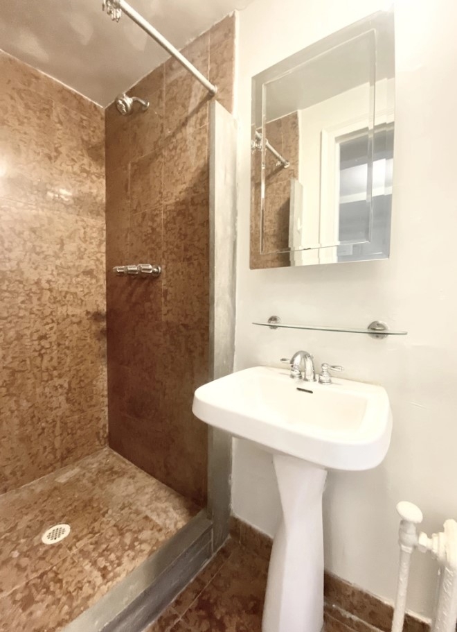 Midtown East, Tudor City - Photo 6