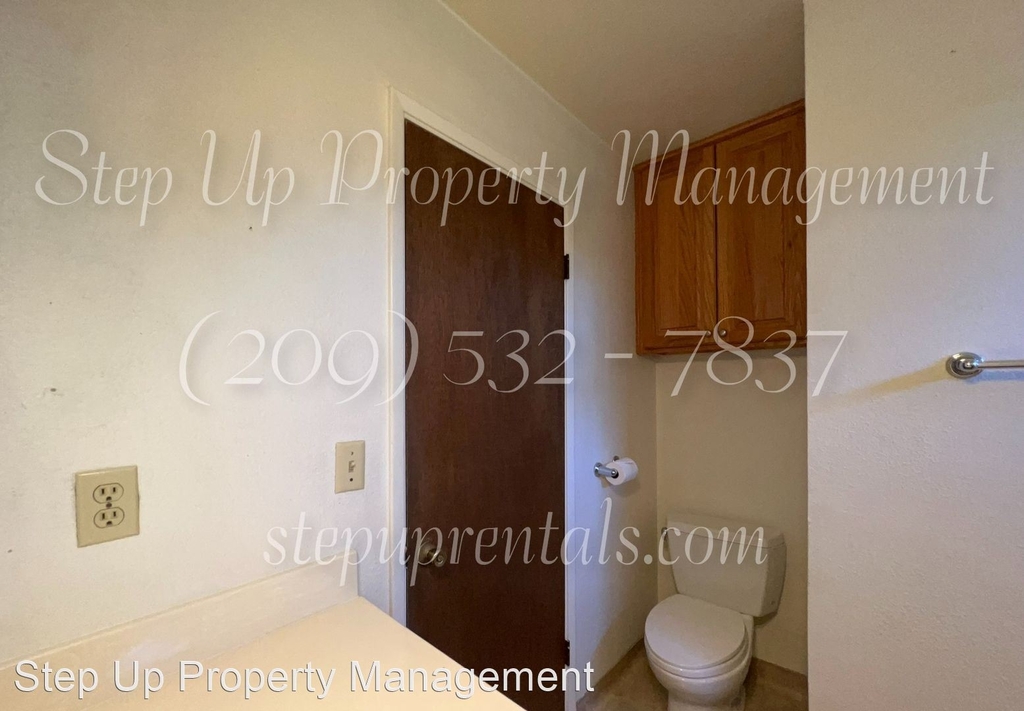 222 Barretta Street - Photo 13