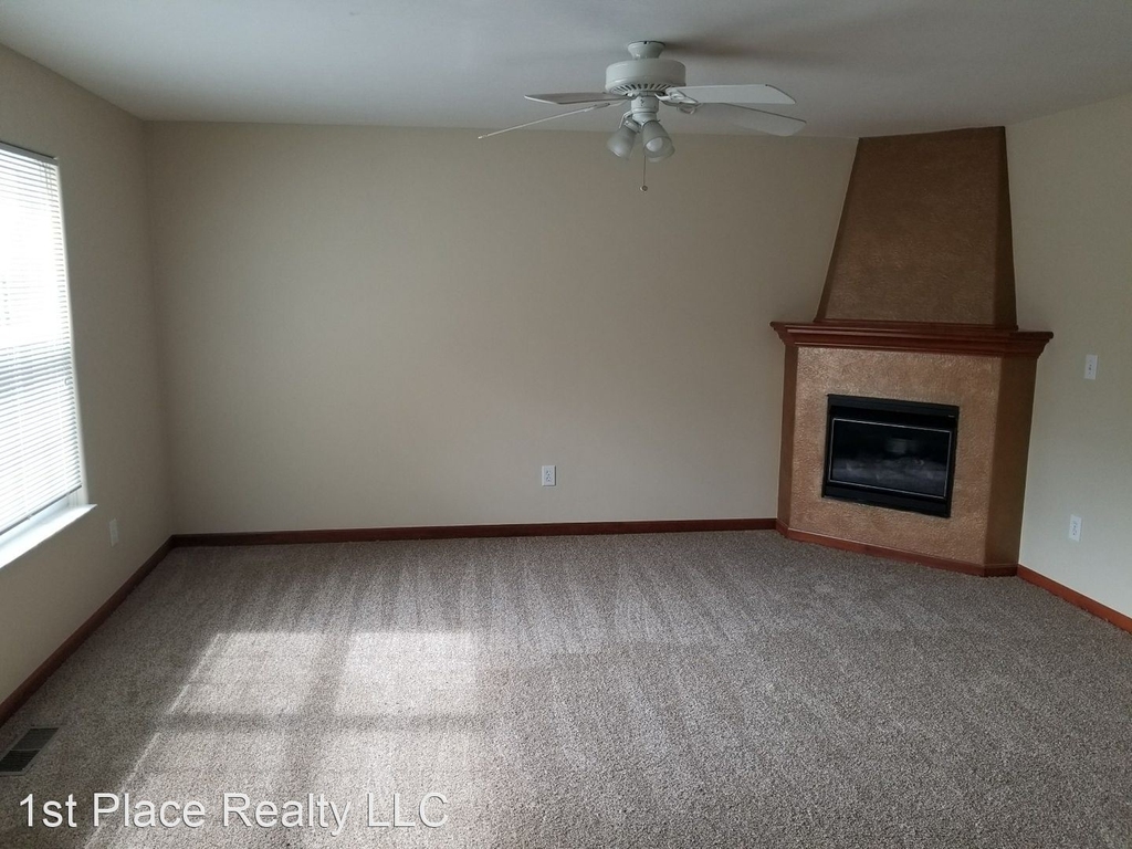 499-501 Radcliff Drive - Photo 3