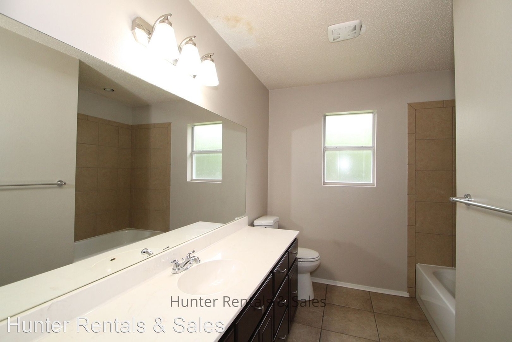 3005 Thoroughbred Dr - Photo 16