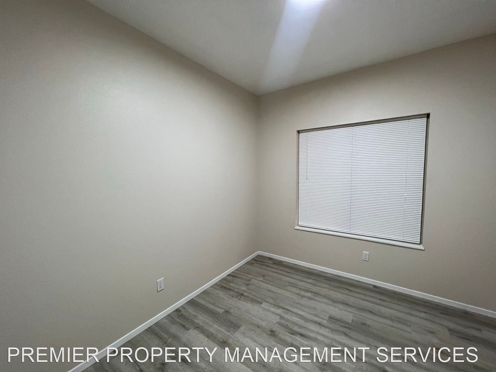 393 S 58th Street - Photo 17