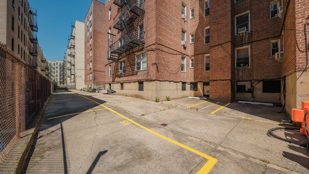 375 Lefferts Avenue - Photo 15