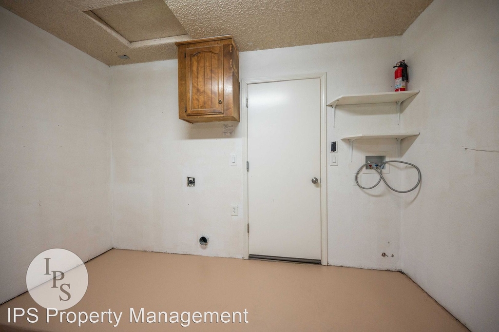 5740 N Monte Ave Apt #1 - Photo 20