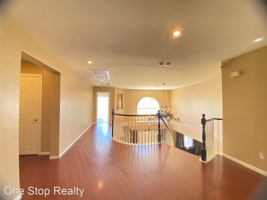 7633 Calm Passage Ct - Photo 18