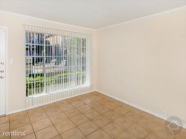 5920 Beverlyhill St - Photo 1